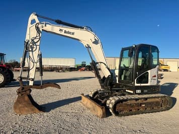 Main image Bobcat E85